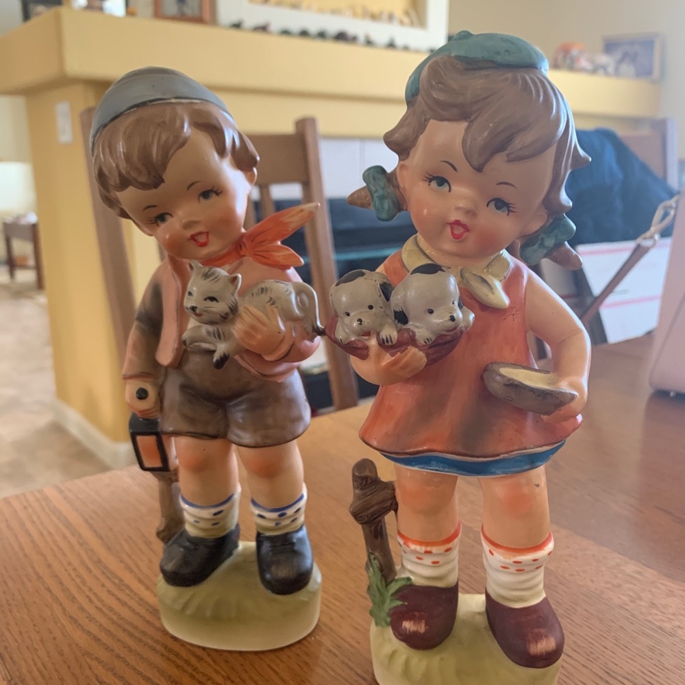 1950’s L&M boy and girl figurines